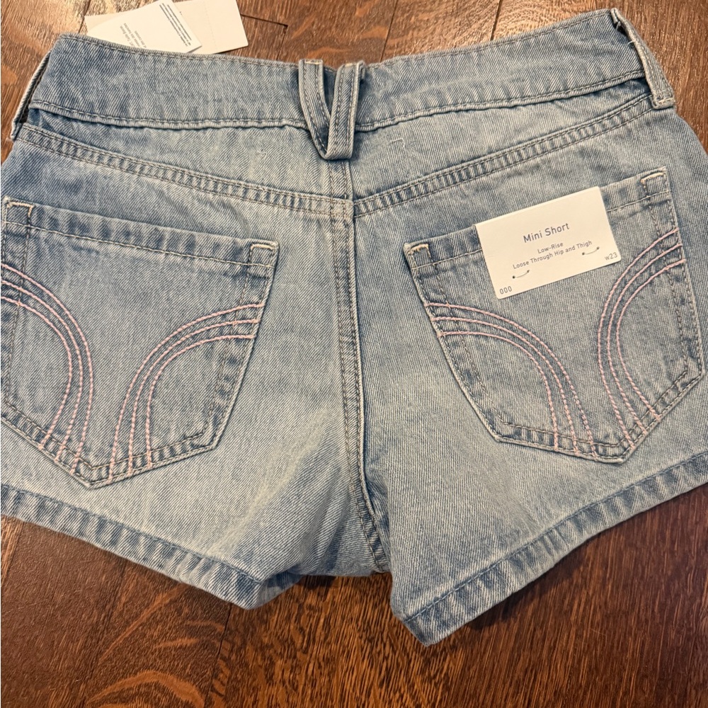 BNWT HOLLISTER Mini Short - Picture 5 of 5